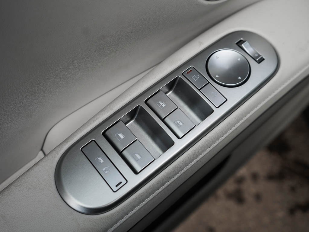 New 2026 Creamy White Pearl Hyundai SEL 7P AWD image 18