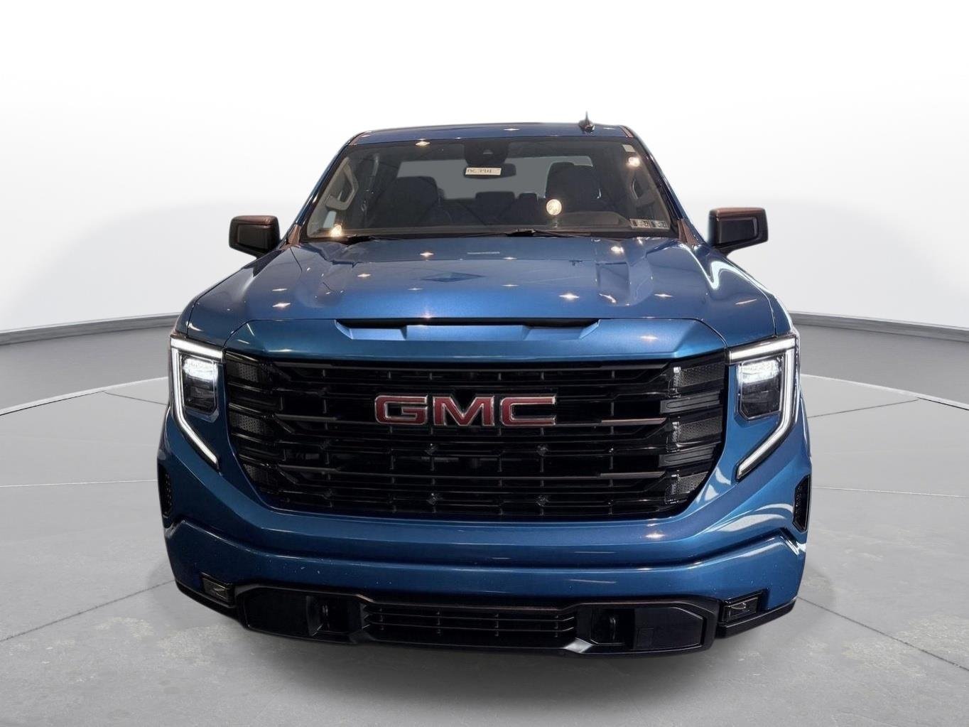 Used 2024 Dynamic Blue Metallic GMC Elevation image 16