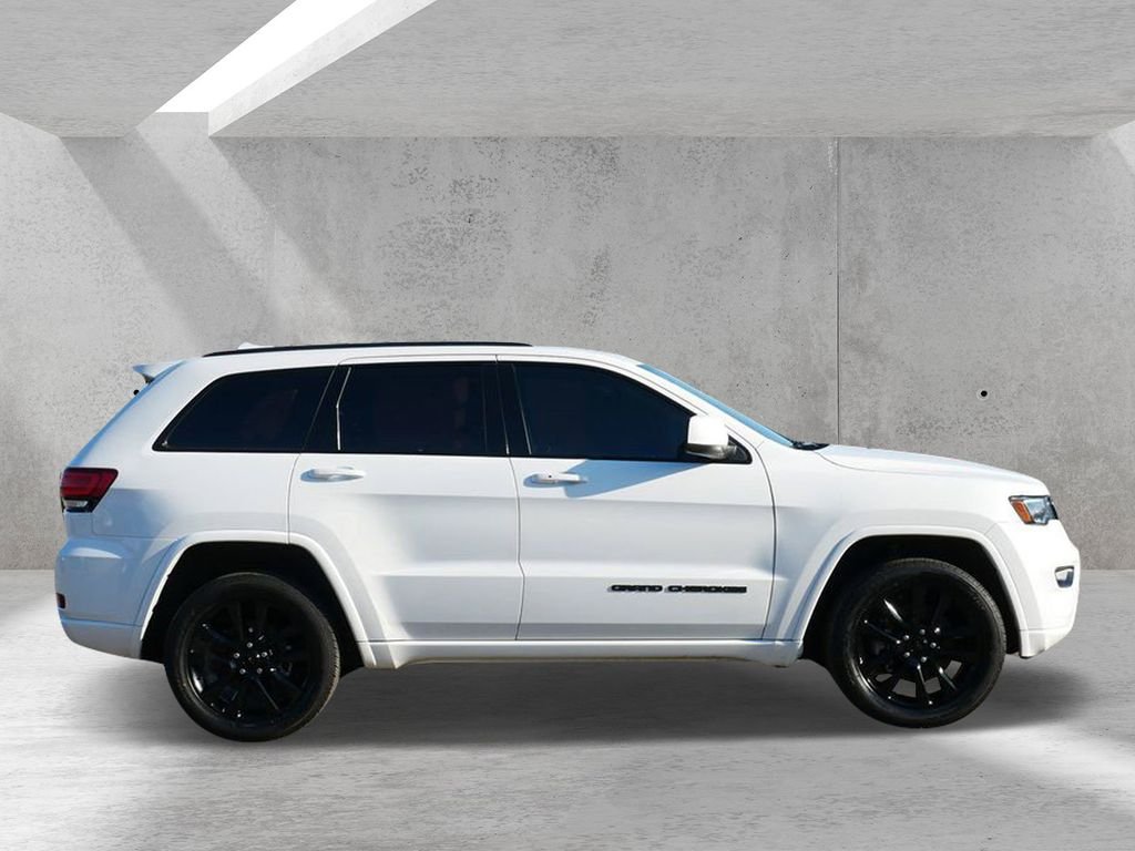 Certified Used 2021 White Jeep Laredo X image 2