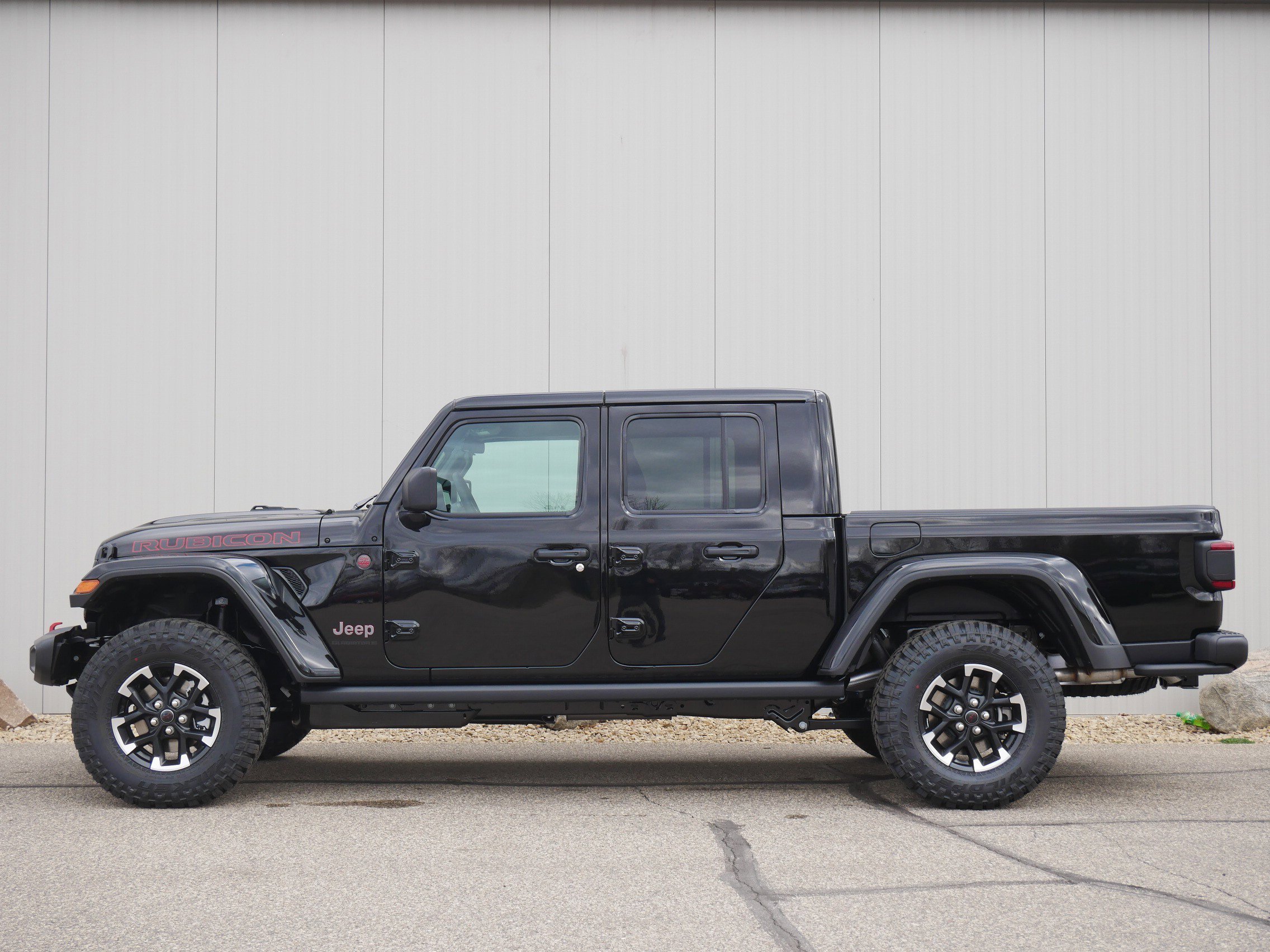 New 2026 Black Clear-Coat Exterior Paint Jeep Rubicon image 2