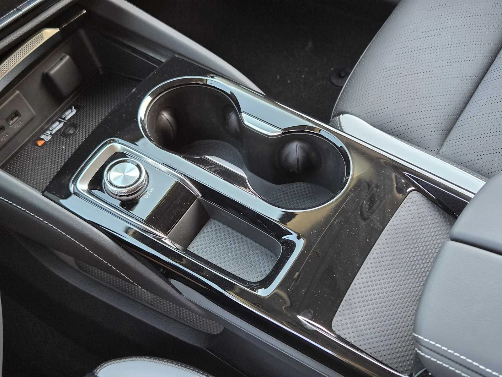 2026 Buick Envision Sport Touring - Photo 14