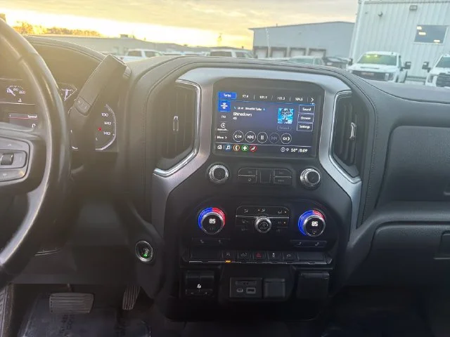 Used 2021 SUMMIT WHITE GMC SLT image 21