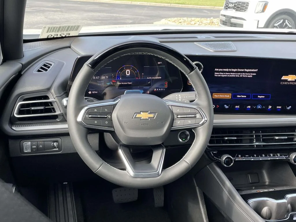 New 2026 Polar White Tricoat Chevrolet LT image 16