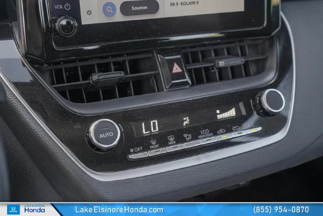 Used 2025 Ice Toyota LE image 23