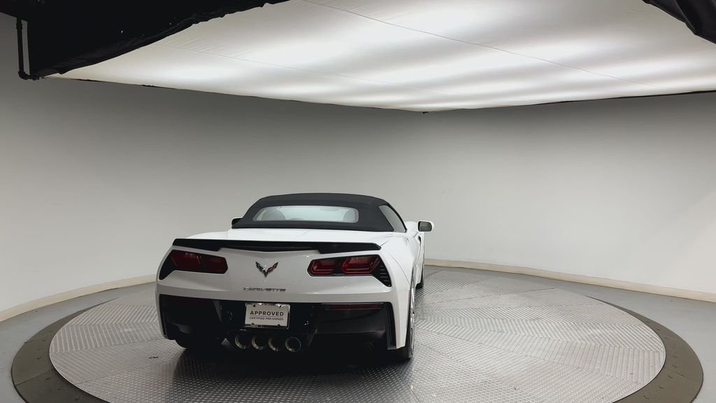 Used 2014 Arctic White Chevrolet Base image 3