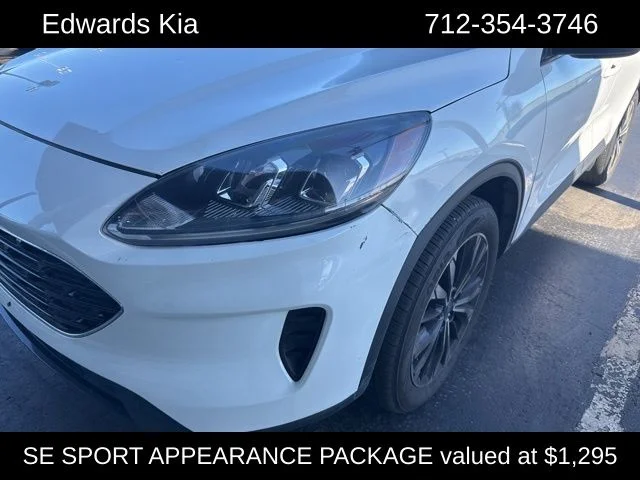 2021 Ford Escape SE AWD's photo