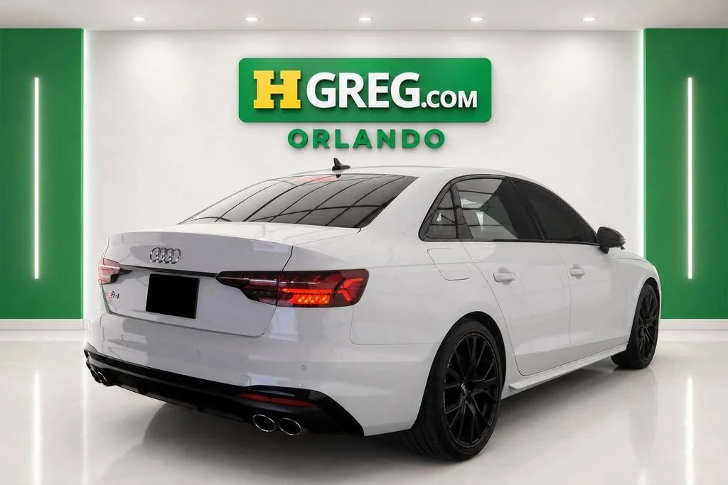 Used 2020 Glacier White Audi Premium Plus image 4