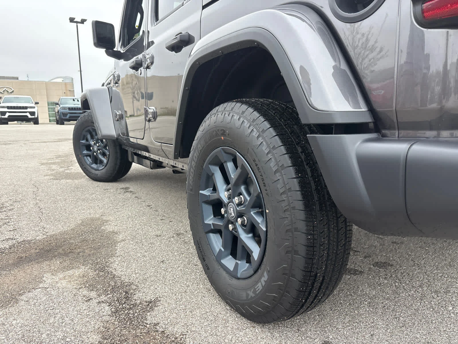 New 2026 Granite Crystal Metallic Clearcoat Jeep 85th Anniversary image 6