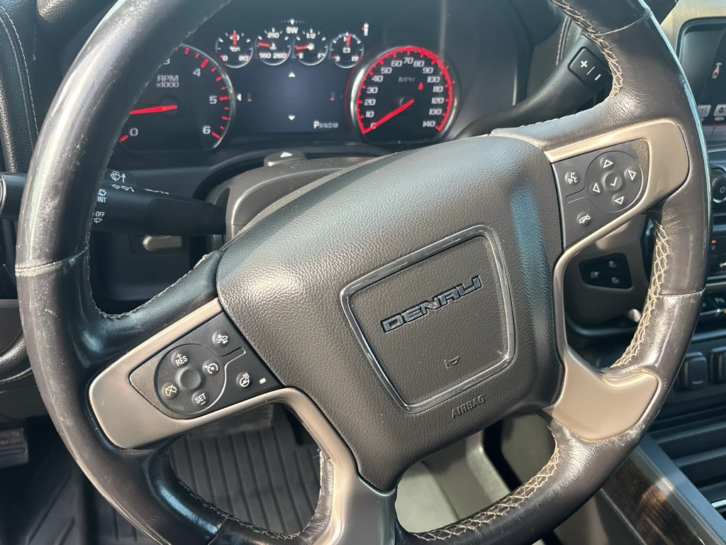 Used 2016 Iridium Metallic GMC Denali image 12
