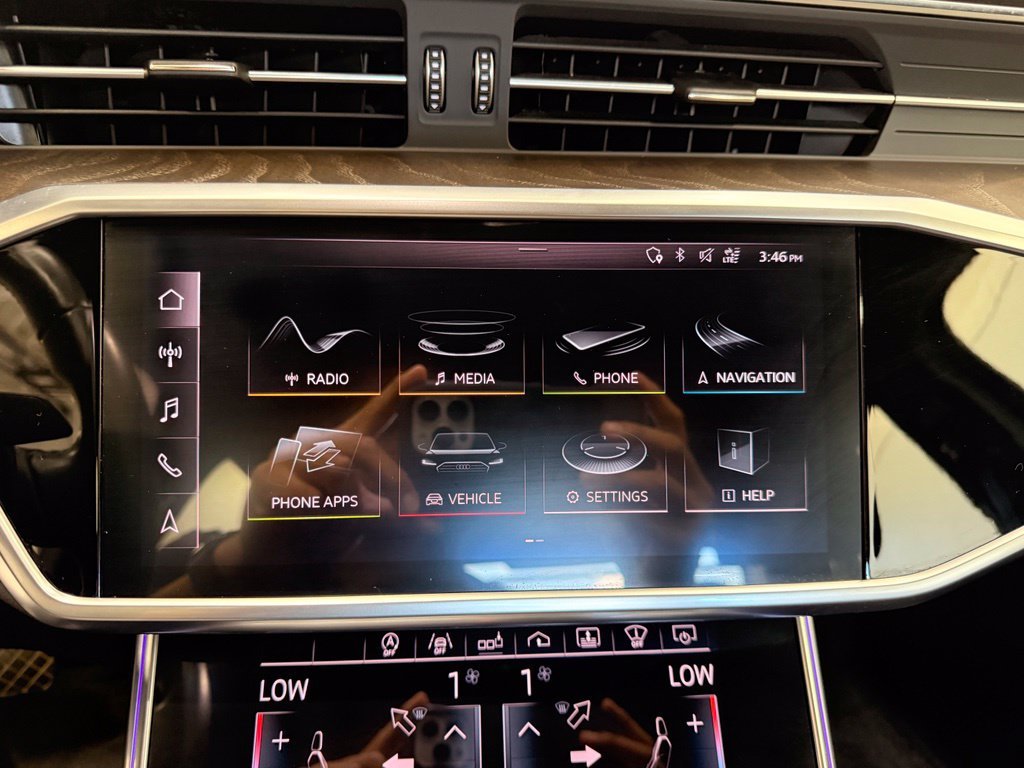 Used 2019 Black Audi quattro image 14