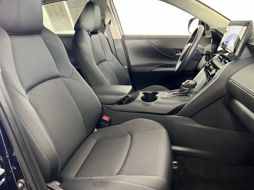 Used 2024 Blueprint Toyota LE image 10