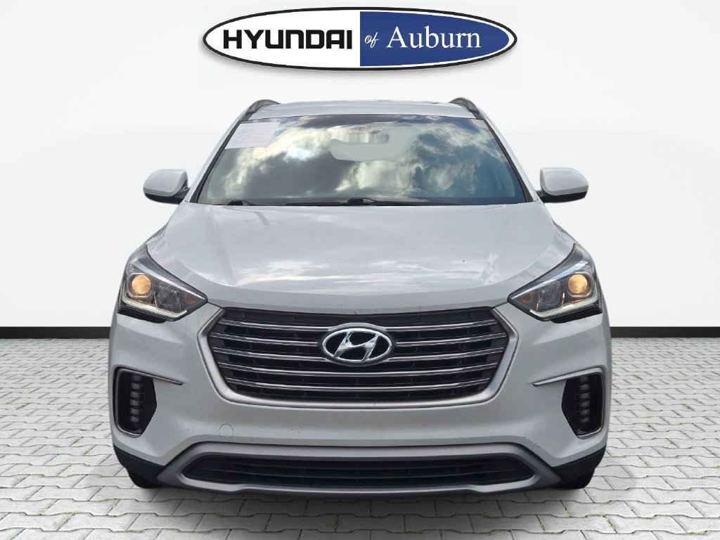 Used 2017 White Hyundai SE image 12
