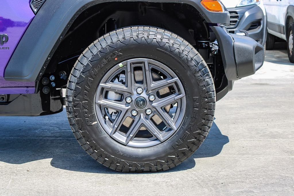 New 2026 Reign Jeep Sport S image 11