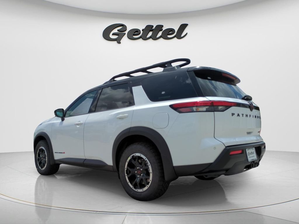 New 2026 Everest White Pearl TriCoat / Super Black Two-tone Nissan Rock Creek® image 7