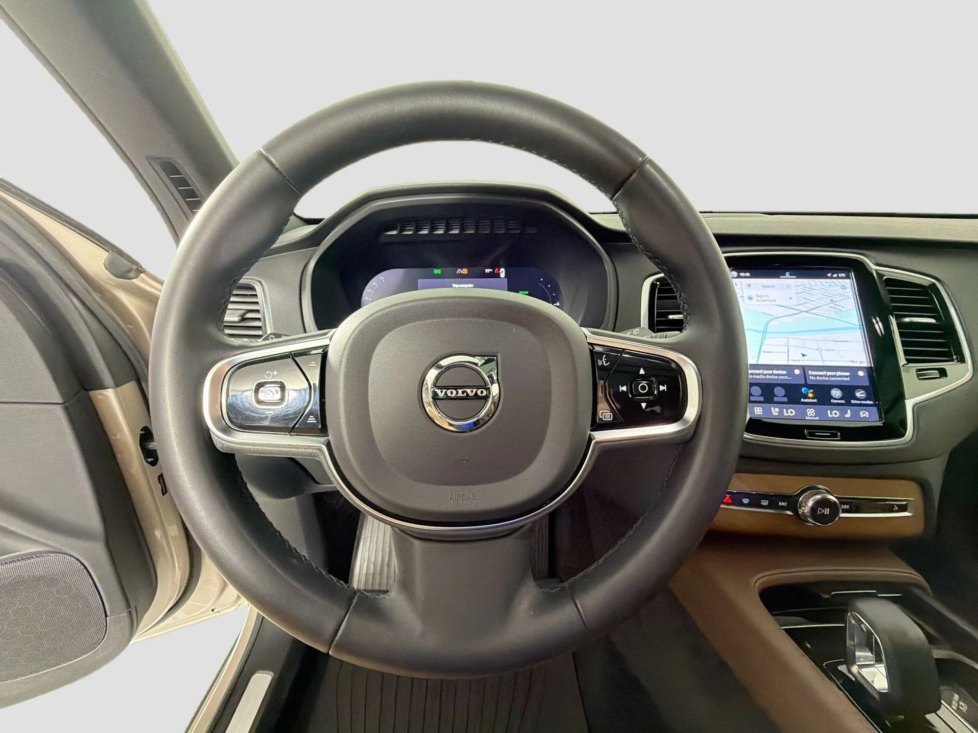 Certified Used 2023 Bright Dusk Volvo Plus image 12