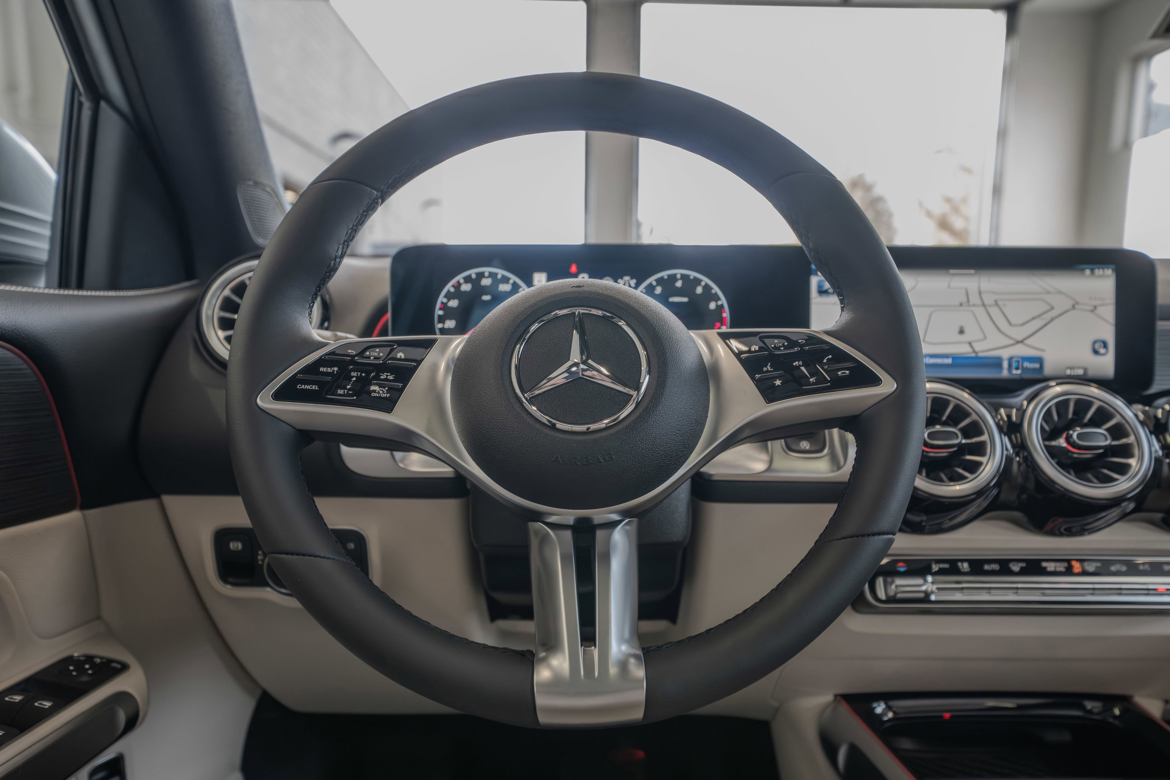 New 2026 Cirrus Silver Metallic Mercedes-Benz GLB 250 image 9