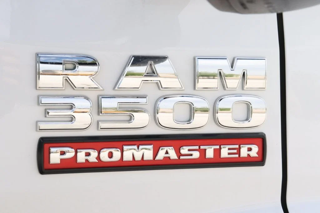 Used 2022 Bright White Clearcoat Ram BOX image 29