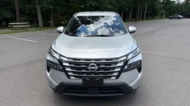 Used 2024 Brilliant Silver Metallic Nissan SV image 30