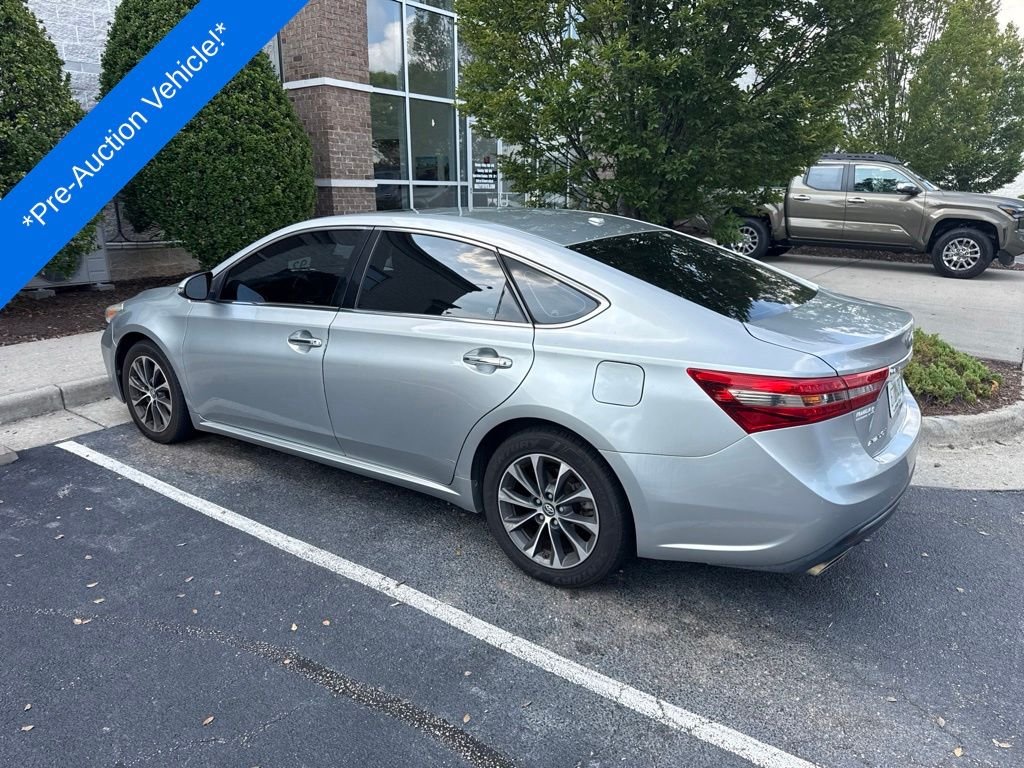 Used 2016 Silver Toyota XLE Premium image 2