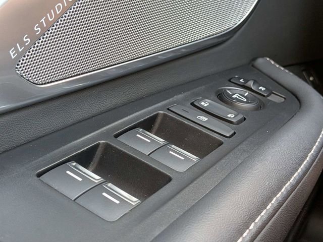 Used 2023 Majestic Black Pearl Acura Technology Package image 29