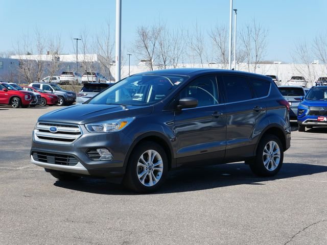 Used 2019 Ford Escape SE with VIN 1FMCU9GD3KUA33306 for sale in White Bear Lake, Minnesota