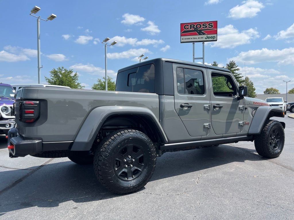 Used 2022 Gray Clearcoat Jeep Mojave image 50