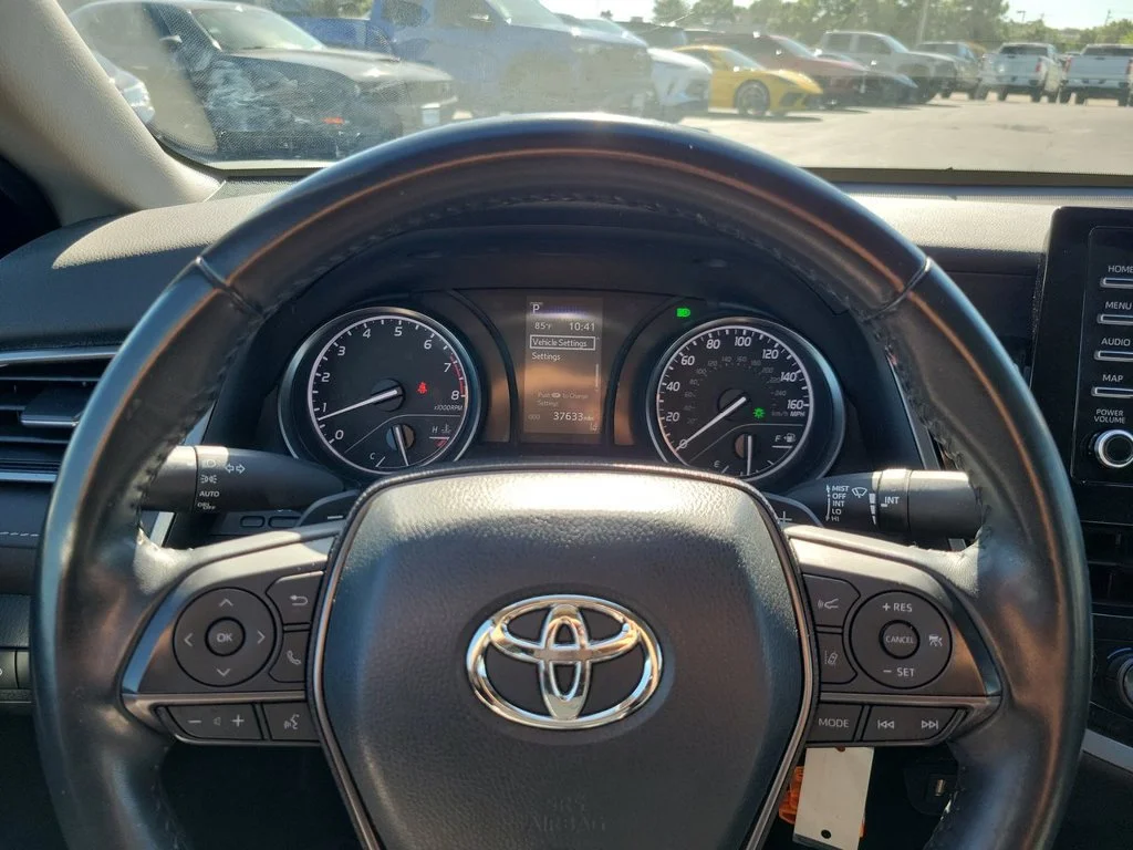 2024 Toyota Camry SE - Photo 17