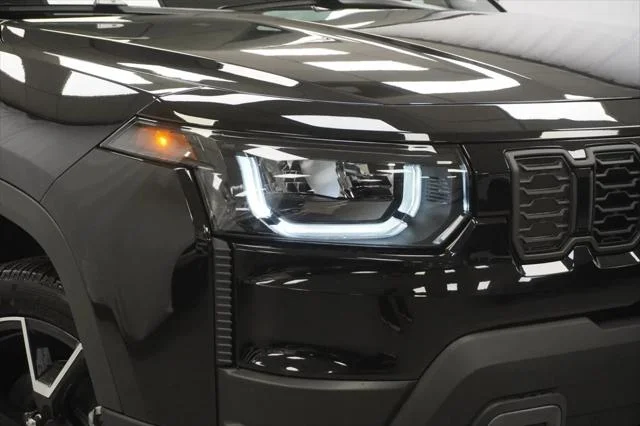 New 2026 Diamond Black Crystal Pearl-Coat Exterior Paint Jeep Overland image 5