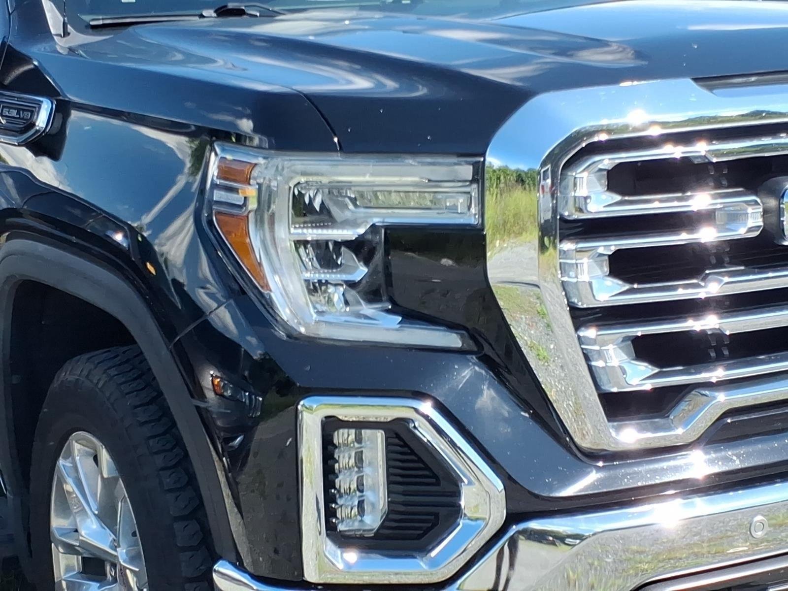 Used 2021 Onyx Black GMC SLT image 6