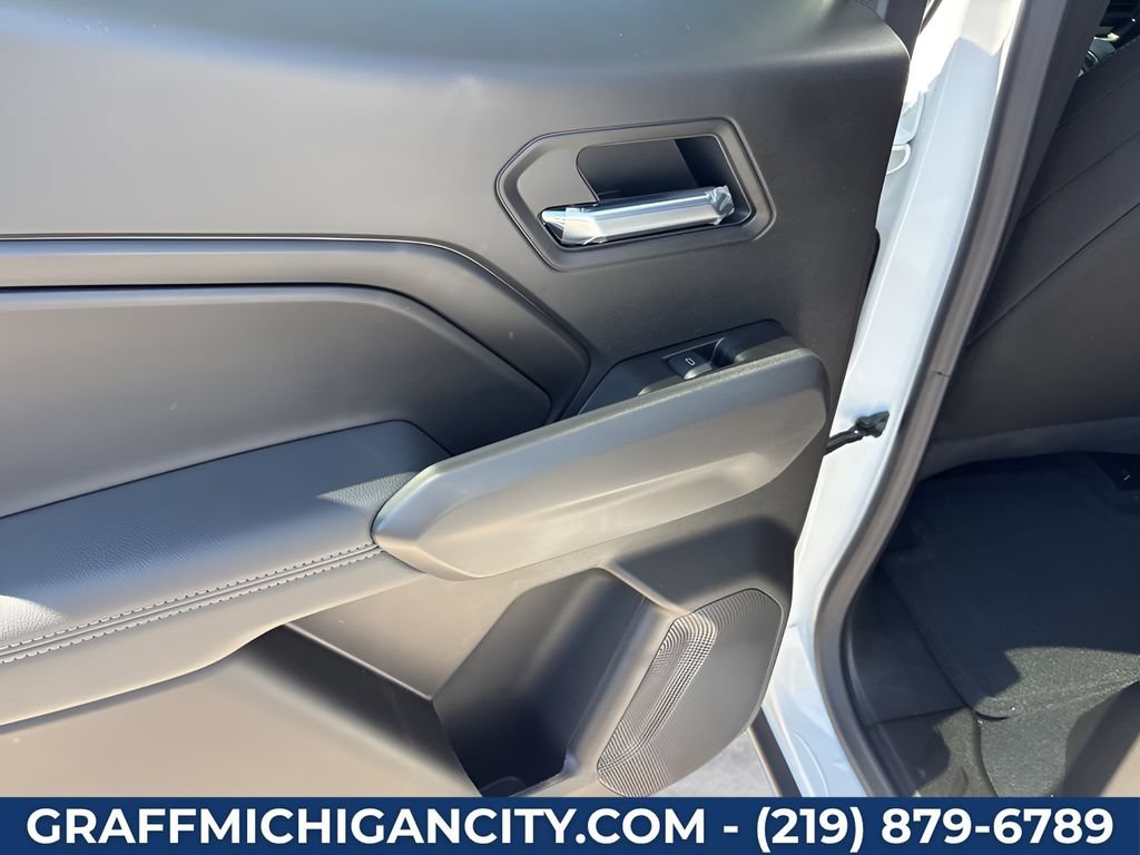 2026 Chevrolet Colorado LT - Photo 11