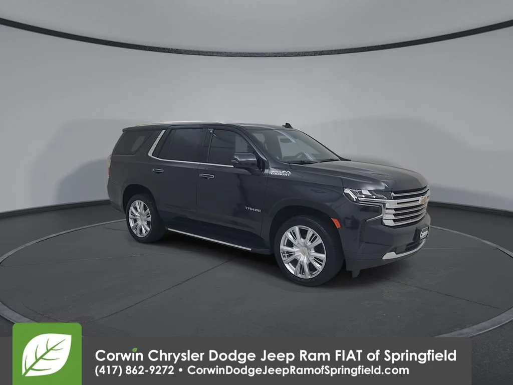 Used 2022 Gray Chevrolet High Country image 3