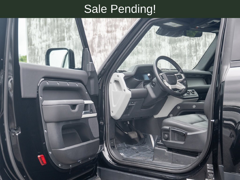 Used 2024 Santorini Black Metallic Land Rover S image 12
