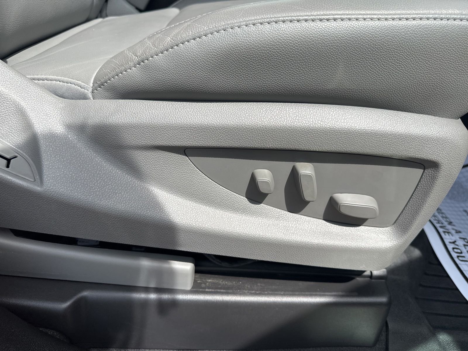 Used 2019  Chevrolet LT image 36