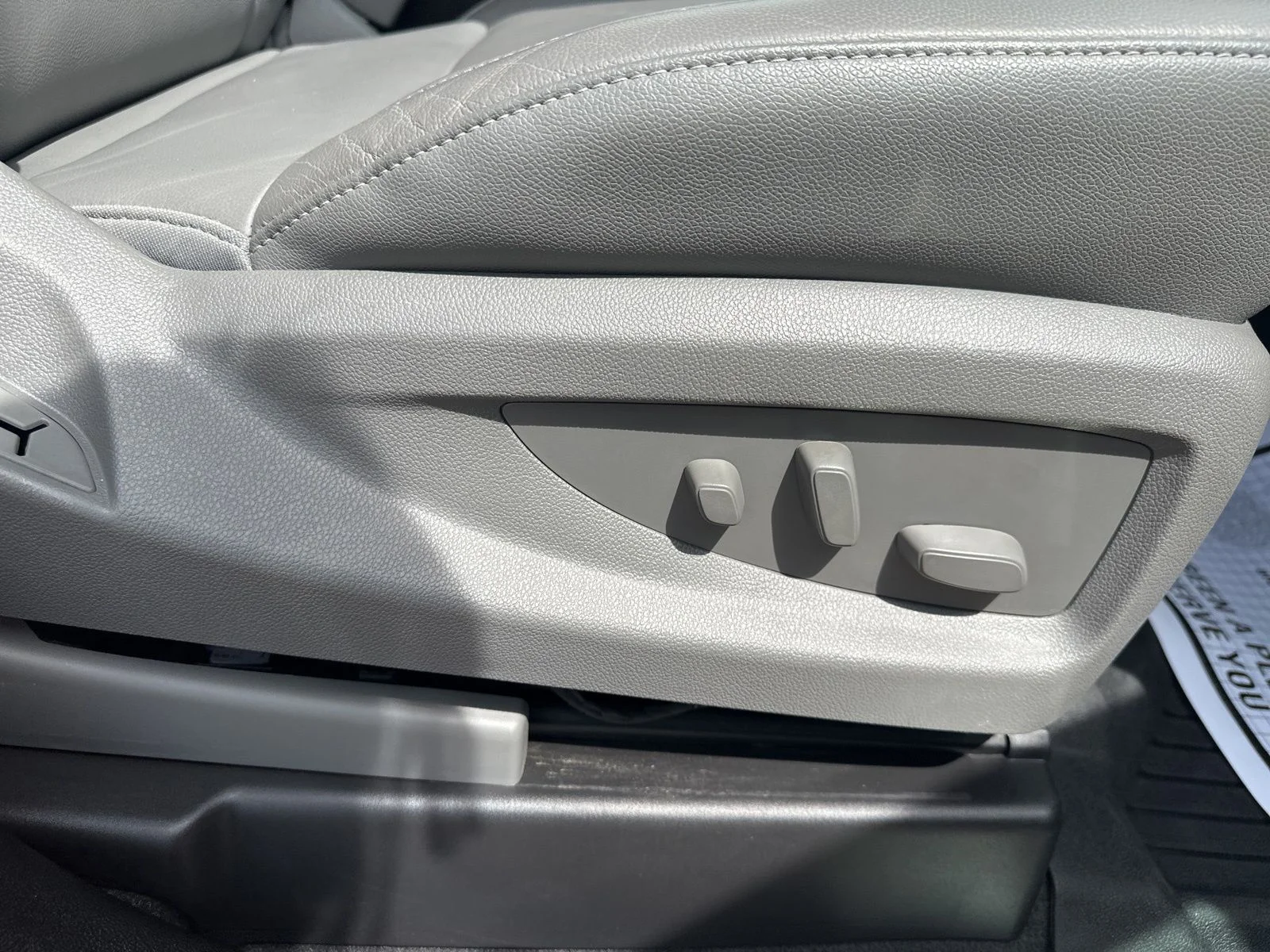 Used 2019  Chevrolet LT image 36