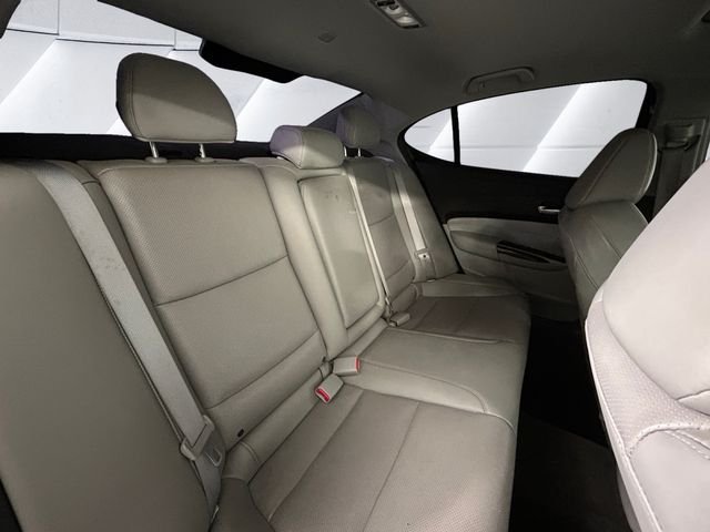 Used 2017 Silver Acura 2.4L image 16