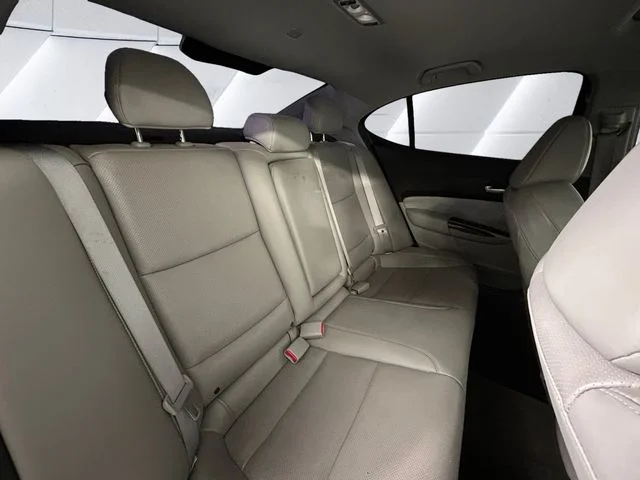 Used 2017 Silver Acura 2.4L image 16