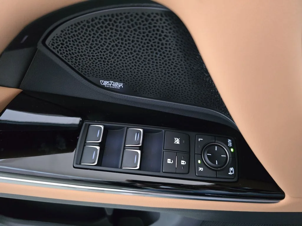 New 2026 Black Lexus 600 Luxury image 26