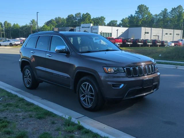 Used 2021 Brown Jeep Limited image 15