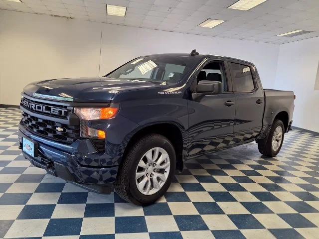 Used 2022 NORTHSKY BLUE METALLIC Chevrolet Custom image 3