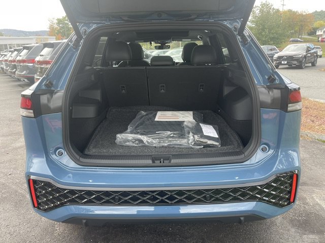 New 2026 Monterey Blue Pearl Volkswagen 2.0T SE R-Line Black image 7