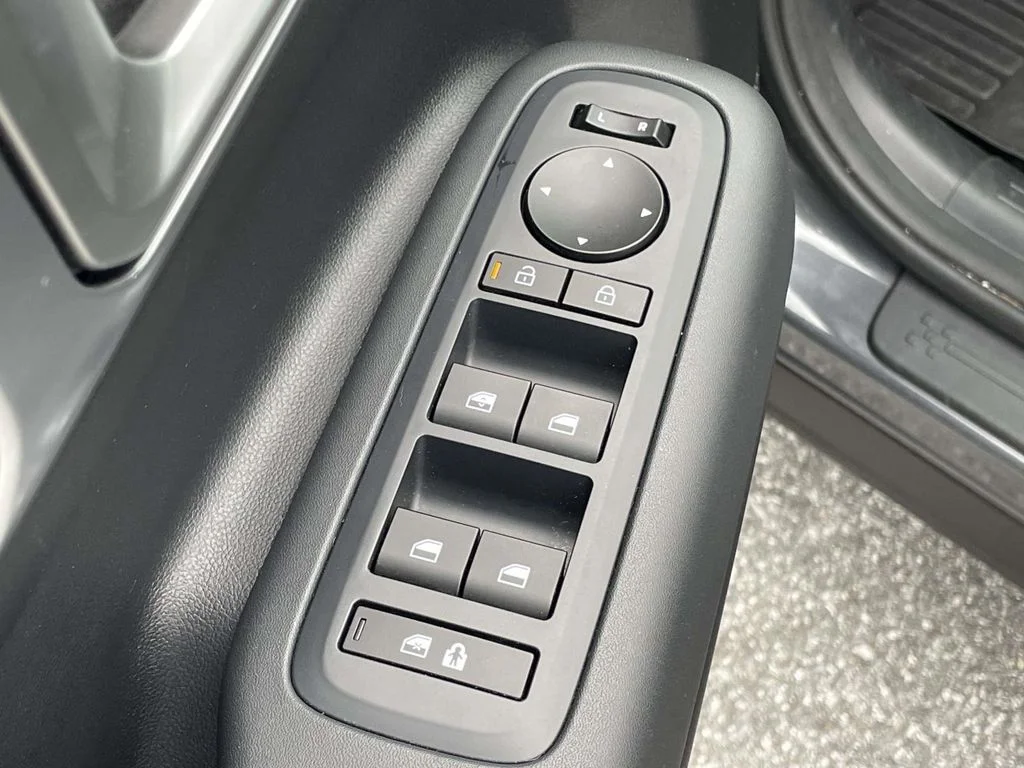 Used 2026 Ecotronic Gray Hyundai SE image 6