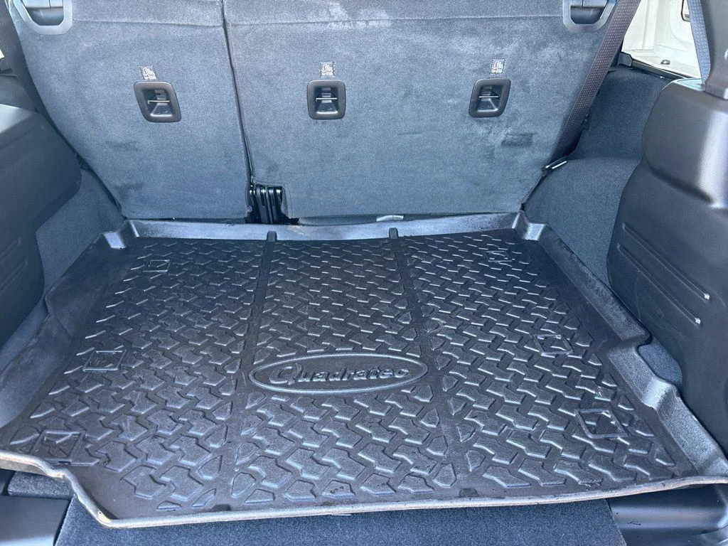 Used 2025  Jeep Rubicon image 34