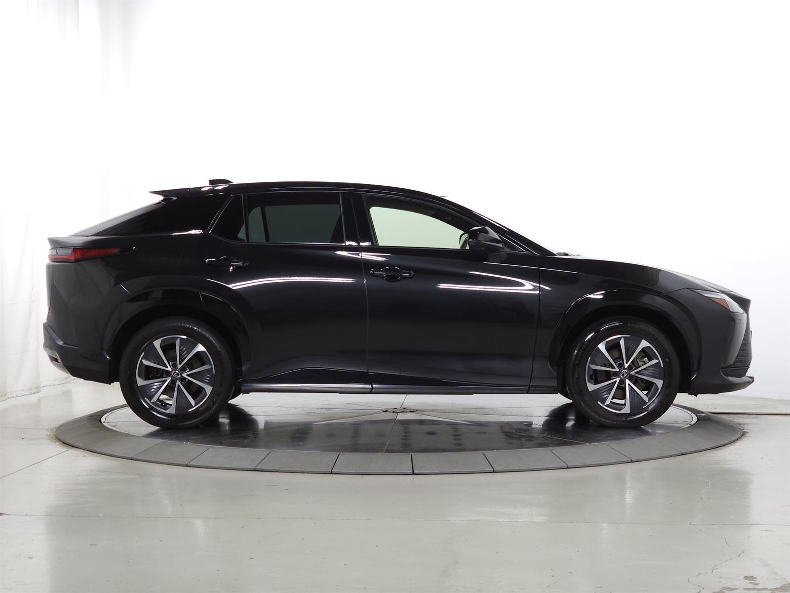 Certified Used 2023 Caviar Lexus PREMIUM image 12