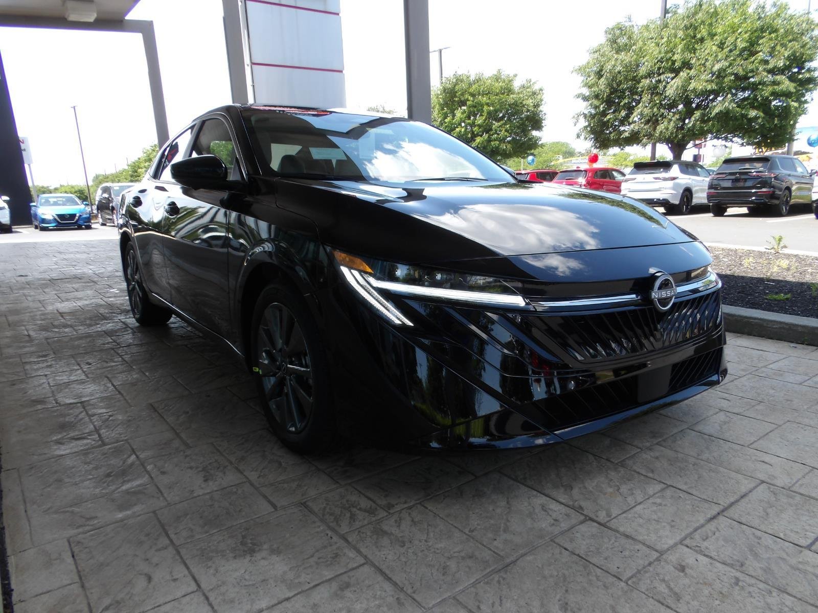 New 2026 Super Black Nissan SL image 3