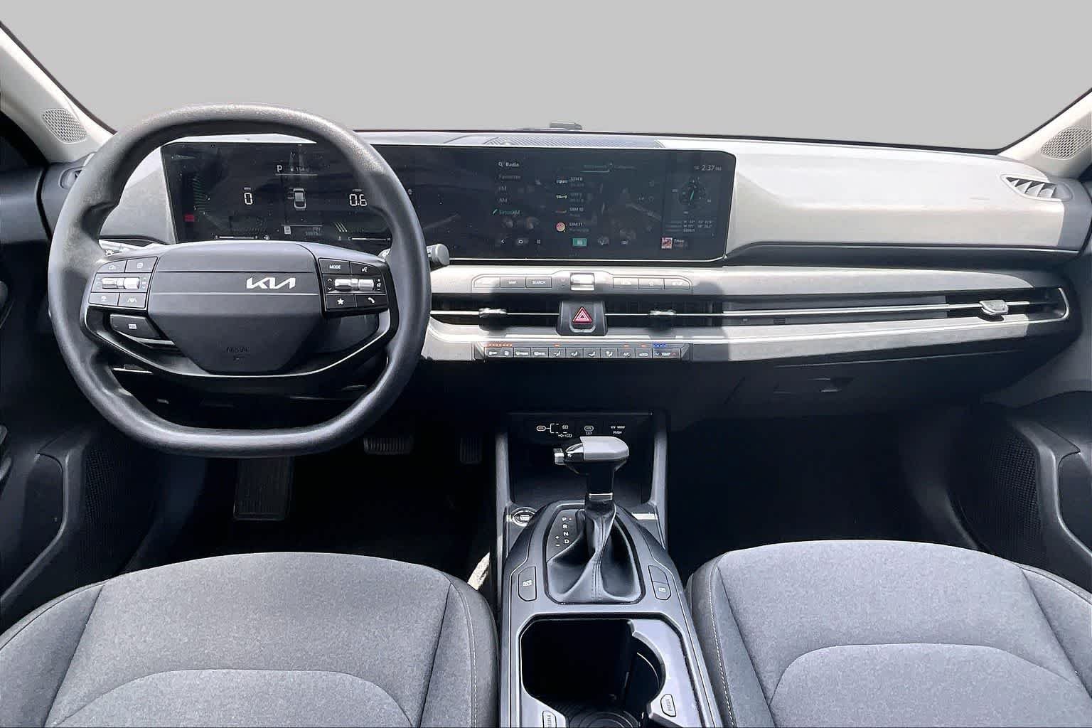 Used 2025 Morning Haze Kia LXS image 16