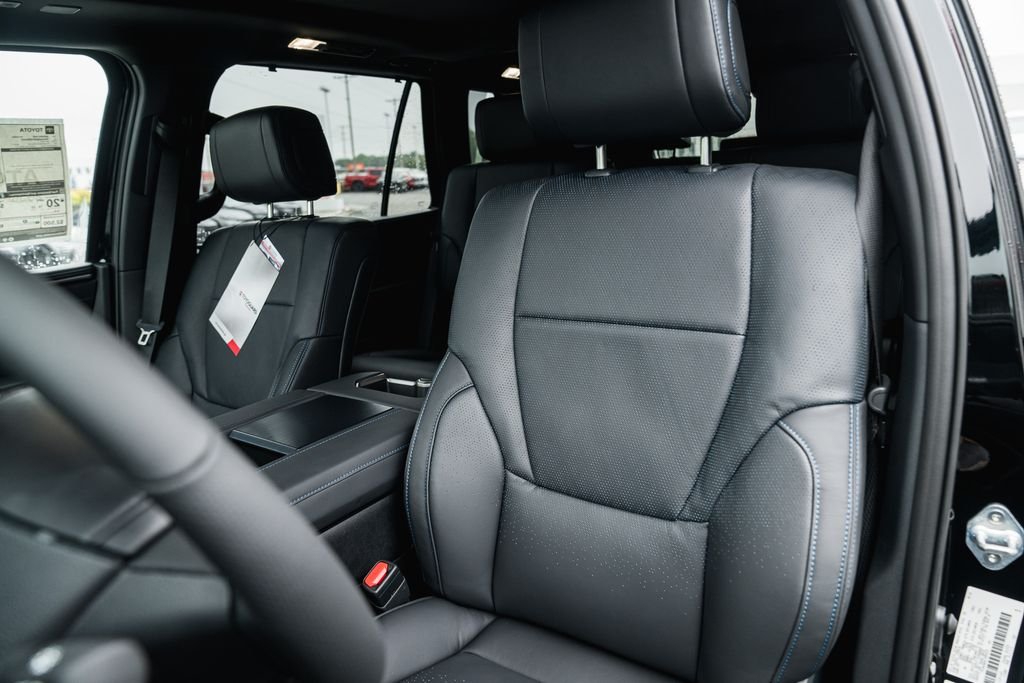 New 2026 Midnight Black Metallic Toyota Platinum image 26