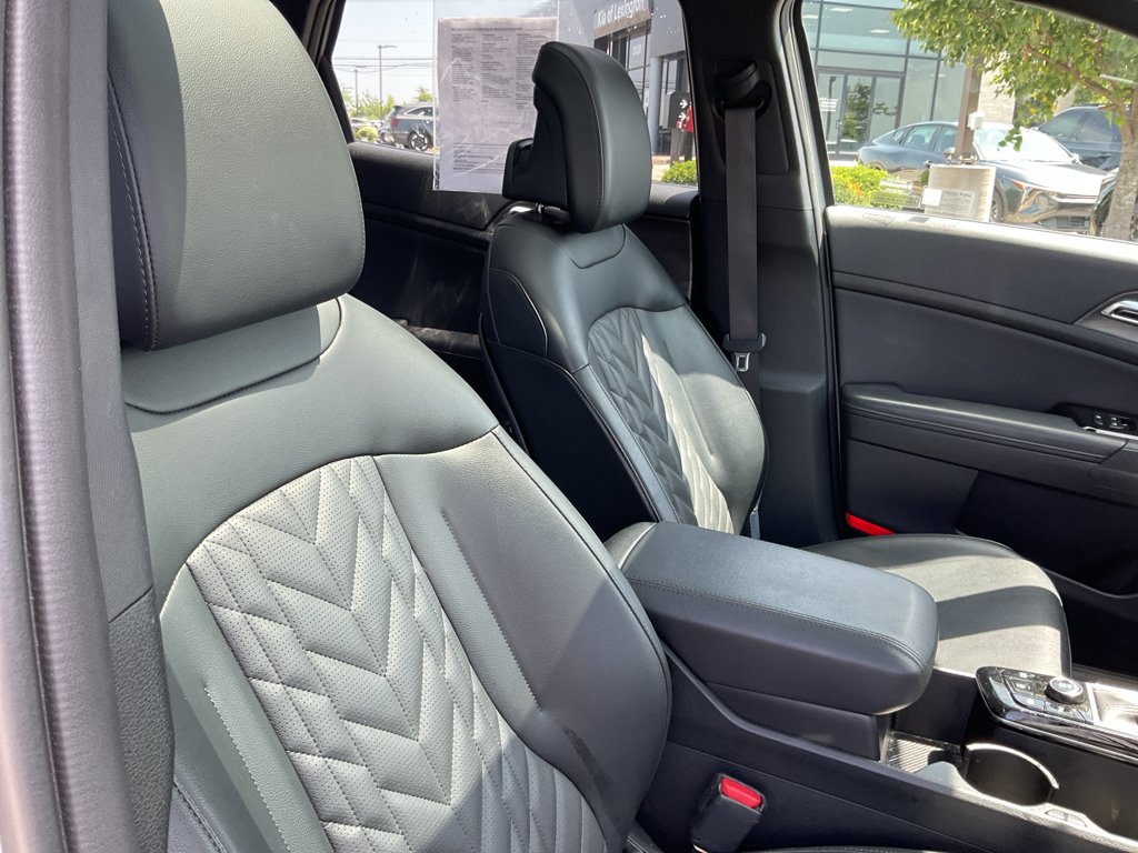 Certified Used 2024 Wolf Gray/Ebony Black Roof Kia X-Pro Prestige image 13
