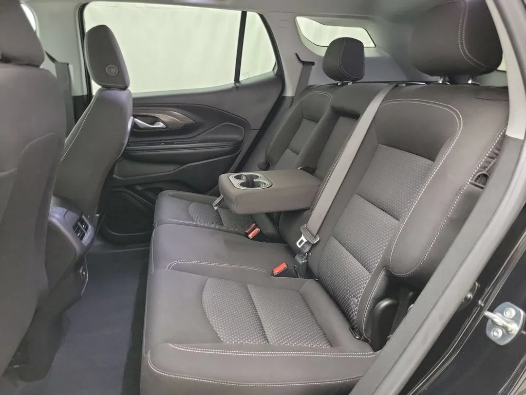 2024 GMC Terrain SLE - Photo 11