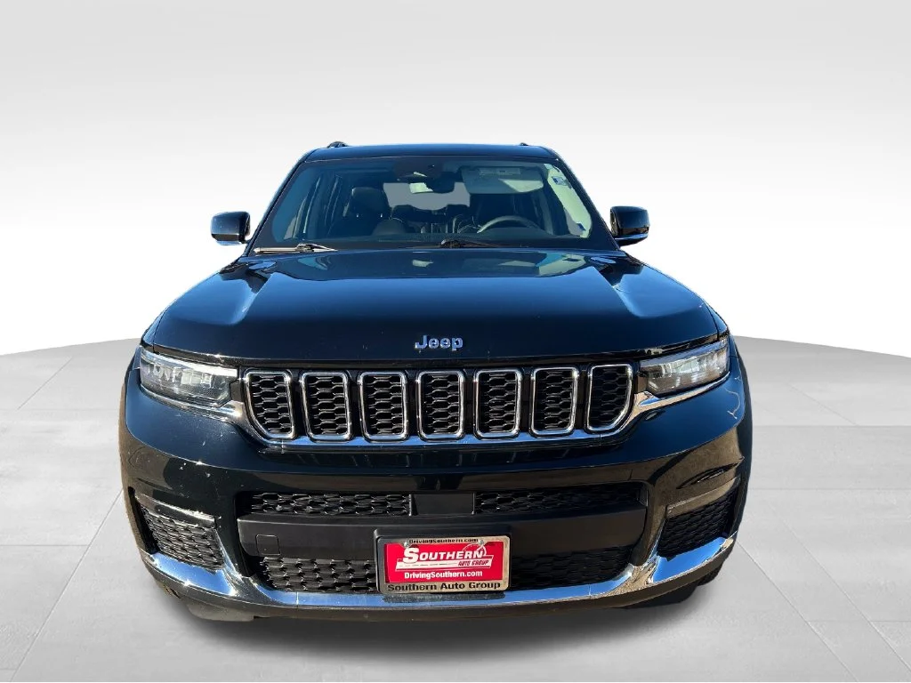 Used 2024 Black Jeep Limited image 9