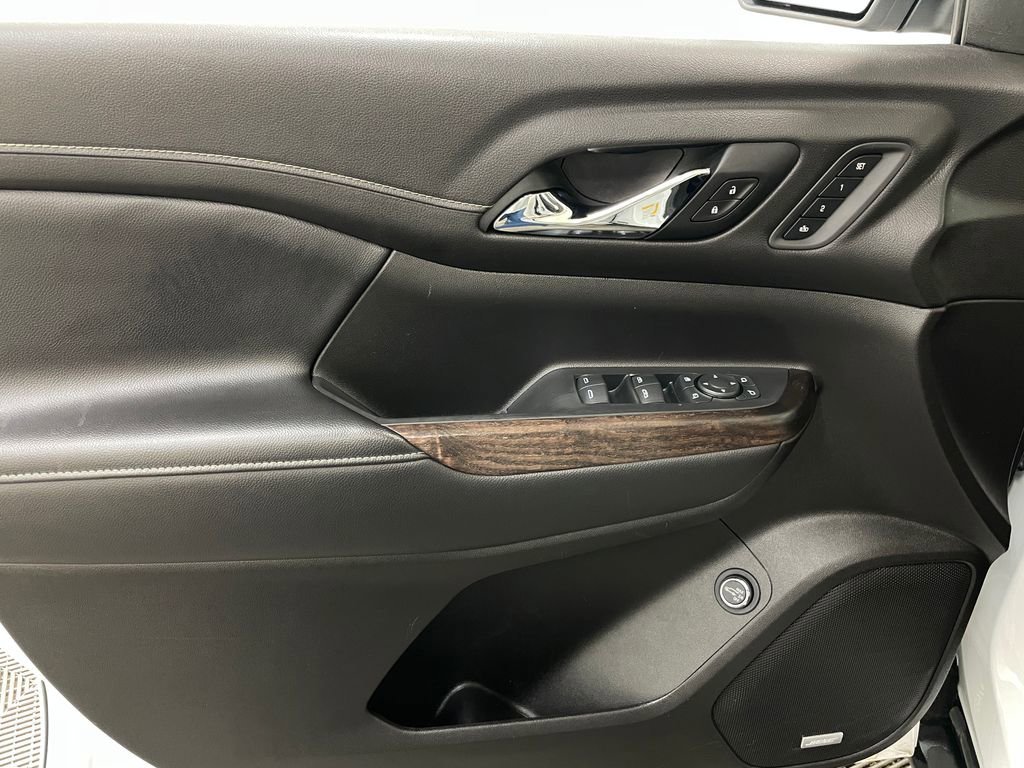 2021 GMC Acadia Denali - Photo 31